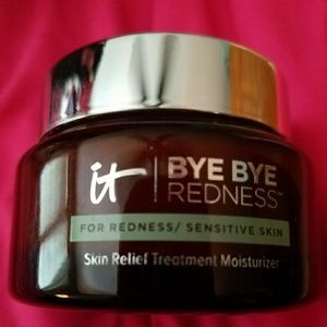 It Cosmetics redness cream